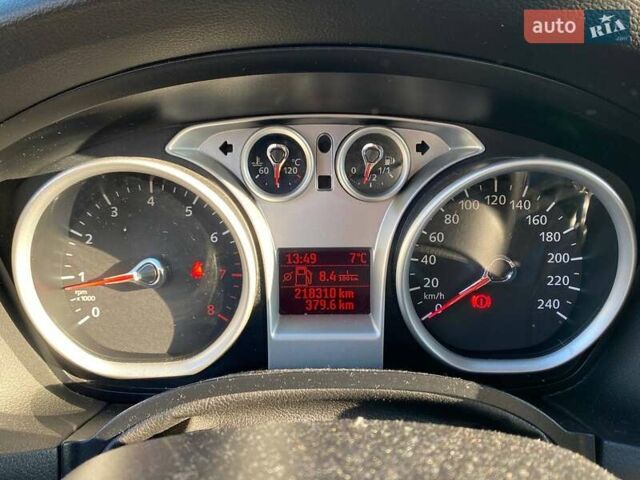 Серый Форд Фокус, объемом двигателя 1.6 л и пробегом 218 тыс. км за 4990 $, фото 10 на Automoto.ua