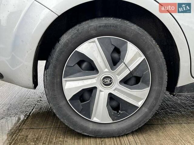 Сірий Форд Фокус, об'ємом двигуна 1.6 л та пробігом 138 тис. км за 5150 $, фото 19 на Automoto.ua