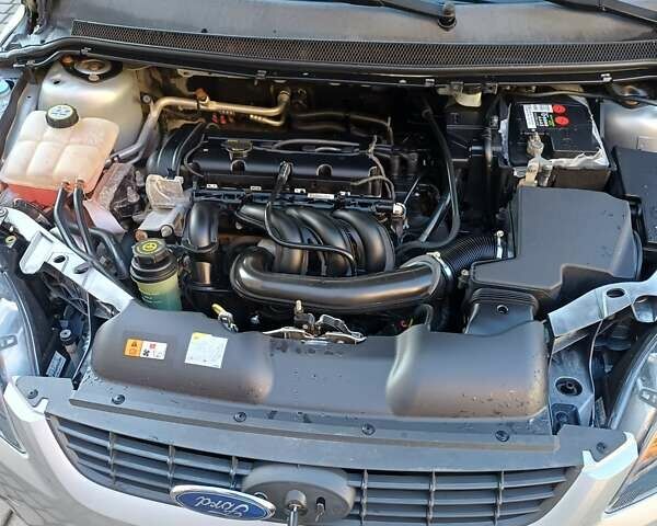 Серый Форд Фокус, объемом двигателя 1.6 л и пробегом 225 тыс. км за 5850 $, фото 9 на Automoto.ua