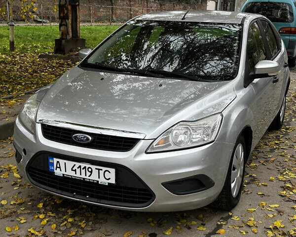 Серый Форд Фокус, объемом двигателя 1.39 л и пробегом 228 тыс. км за 3999 $, фото 6 на Automoto.ua