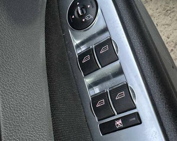 Сірий Форд Фокус, об'ємом двигуна 2 л та пробігом 193 тис. км за 5890 $, фото 19 на Automoto.ua