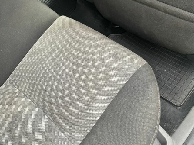 Серый Форд Фокус, объемом двигателя 1.6 л и пробегом 161 тыс. км за 6599 $, фото 7 на Automoto.ua