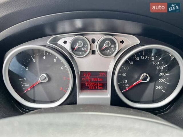 Сірий Форд Фокус, об'ємом двигуна 1.6 л та пробігом 138 тис. км за 5150 $, фото 23 на Automoto.ua