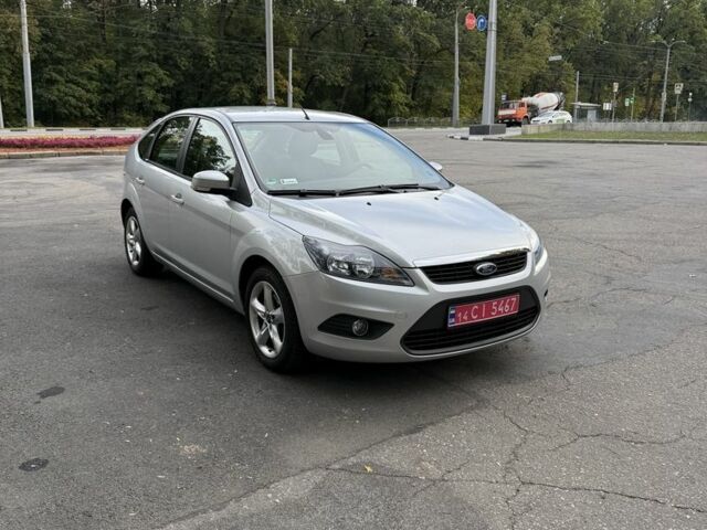 Сірий Форд Фокус, об'ємом двигуна 1.6 л та пробігом 138 тис. км за 6999 $, фото 2 на Automoto.ua