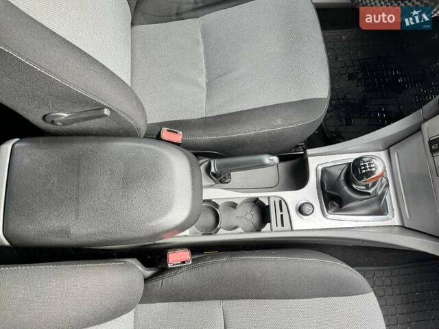 Сірий Форд Фокус, об'ємом двигуна 1.6 л та пробігом 138 тис. км за 5150 $, фото 30 на Automoto.ua