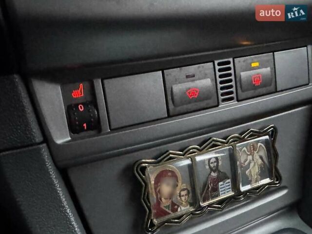 Сірий Форд Фокус, об'ємом двигуна 2 л та пробігом 193 тис. км за 5890 $, фото 15 на Automoto.ua