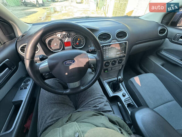 Форд Фокус 2010 в Запорожье на Automoto.ua Серый Форд Фокус, объемом двигателя 1.6 л и пробегом 189 тыс. км за 6499 $, фото 10 на Automoto.ua
