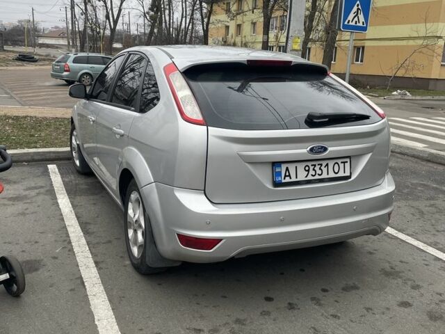 Серый Форд Фокус, объемом двигателя 1.6 л и пробегом 168 тыс. км за 6500 $, фото 2 на Automoto.ua