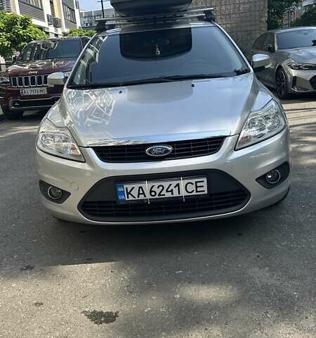 Сірий Форд Фокус, об'ємом двигуна 1.6 л та пробігом 184 тис. км за 6000 $, фото 1 на Automoto.ua