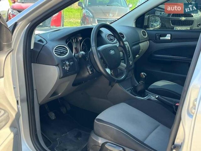 Серый Форд Фокус, объемом двигателя 1.6 л и пробегом 331 тыс. км за 5790 $, фото 40 на Automoto.ua