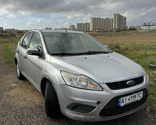 Форд Фокус 2010 в Одессе на Automoto.ua Серый Форд Фокус, объемом двигателя 1.39 л и пробегом 228 тыс. км за 4400 $, фото 2 на Automoto.ua