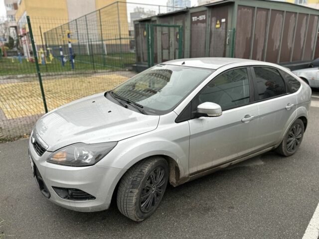 Серый Форд Фокус, объемом двигателя 1.6 л и пробегом 211 тыс. км за 5000 $, фото 2 на Automoto.ua