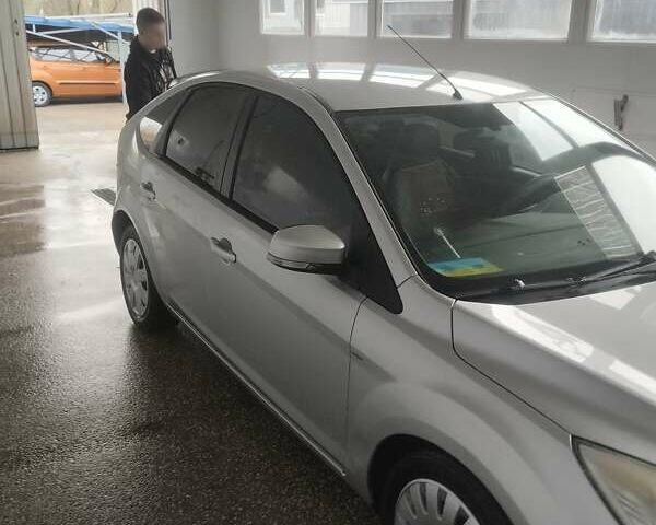 Сірий Форд Фокус, об'ємом двигуна 1.8 л та пробігом 388 тис. км за 5700 $, фото 8 на Automoto.ua