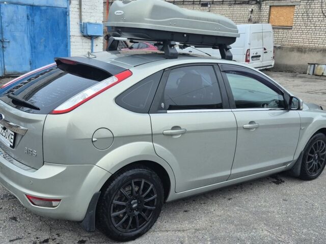 Серый Форд Фокус, объемом двигателя 2 л и пробегом 185 тыс. км за 7400 $, фото 1 на Automoto.ua