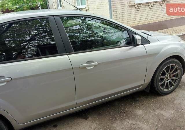 Сірий Форд Фокус, об'ємом двигуна 1.6 л та пробігом 163 тис. км за 5400 $, фото 15 на Automoto.ua