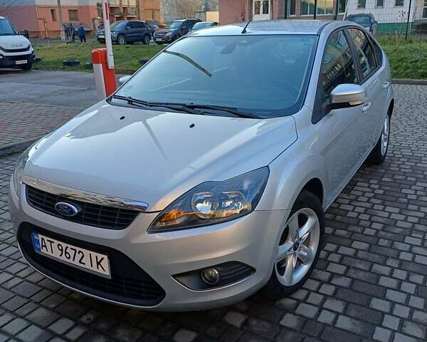 Серый Форд Фокус, объемом двигателя 1.6 л и пробегом 225 тыс. км за 5850 $, фото 2 на Automoto.ua