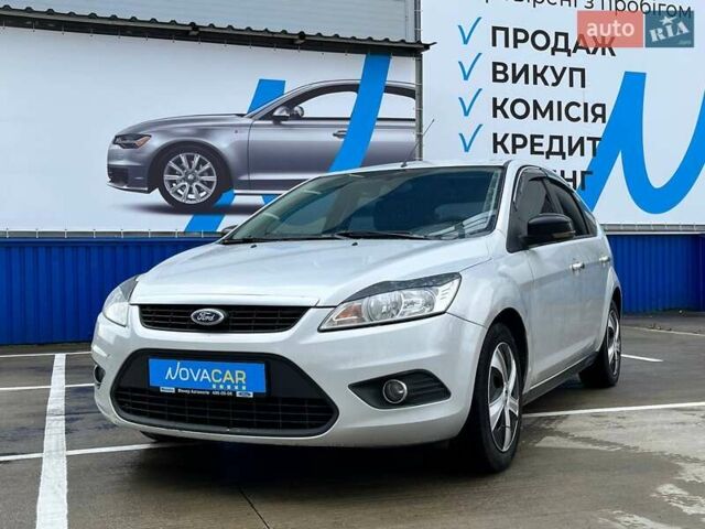 Сірий Форд Фокус, об'ємом двигуна 1.6 л та пробігом 138 тис. км за 5150 $, фото 3 на Automoto.ua