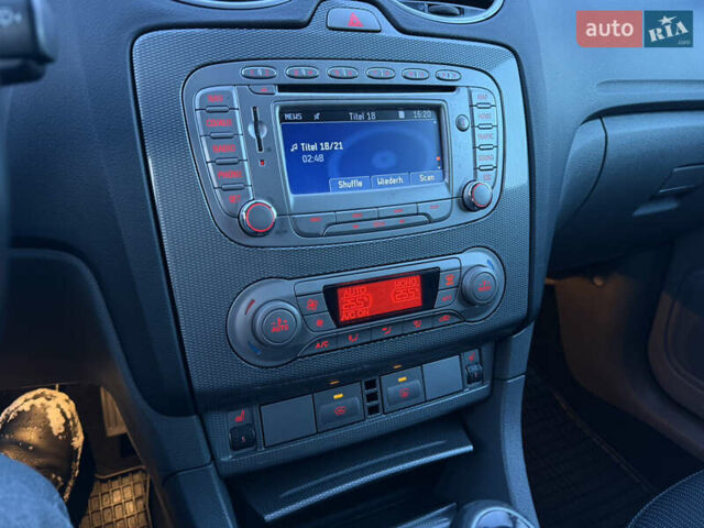 Сірий Форд Фокус, об'ємом двигуна 1.8 л та пробігом 150 тис. км за 6300 $, фото 33 на Automoto.ua