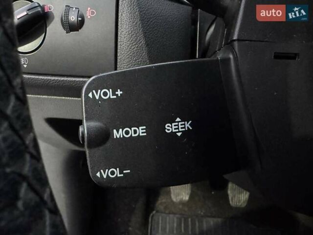 Сірий Форд Фокус, об'ємом двигуна 2 л та пробігом 193 тис. км за 5890 $, фото 11 на Automoto.ua