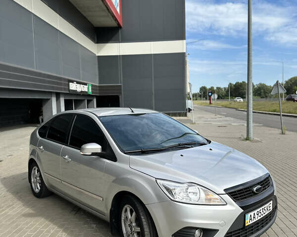 Серый Форд Фокус, объемом двигателя 1.6 л и пробегом 300 тыс. км за 6500 $, фото 9 на Automoto.ua