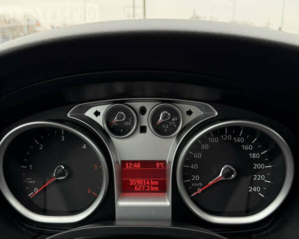 Сірий Форд Фокус, об'ємом двигуна 1.56 л та пробігом 359 тис. км за 4500 $, фото 17 на Automoto.ua