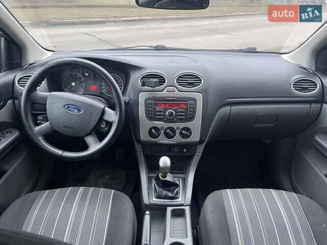 Сірий Форд Фокус, об'ємом двигуна 1.39 л та пробігом 232 тис. км за 5700 $, фото 14 на Automoto.ua