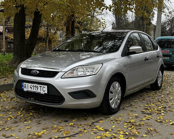Сірий Форд Фокус, об'ємом двигуна 1.39 л та пробігом 230 тис. км за 5000 $, фото 3 на Automoto.ua