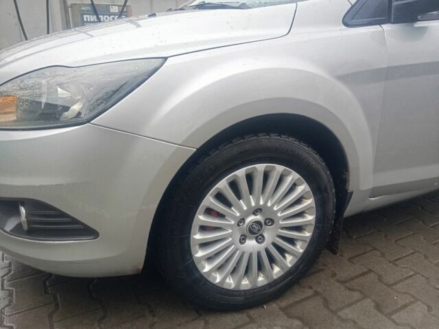 Сірий Форд Фокус, об'ємом двигуна 1.6 л та пробігом 332 тис. км за 6032 $, фото 15 на Automoto.ua