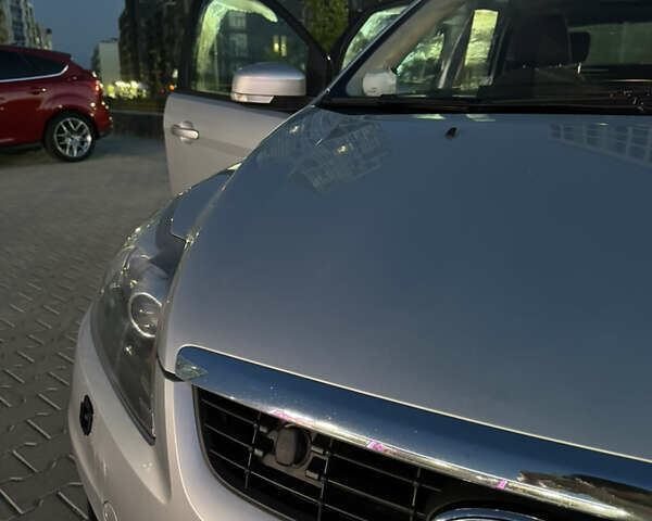 Серый Форд Фокус, объемом двигателя 1.8 л и пробегом 220 тыс. км за 4800 $, фото 35 на Automoto.ua