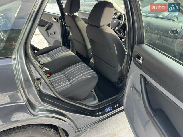 Серый Форд Фокус, объемом двигателя 1.6 л и пробегом 97 тыс. км за 5300 $, фото 39 на Automoto.ua