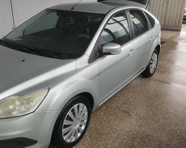 Сірий Форд Фокус, об'ємом двигуна 1.8 л та пробігом 388 тис. км за 5700 $, фото 9 на Automoto.ua