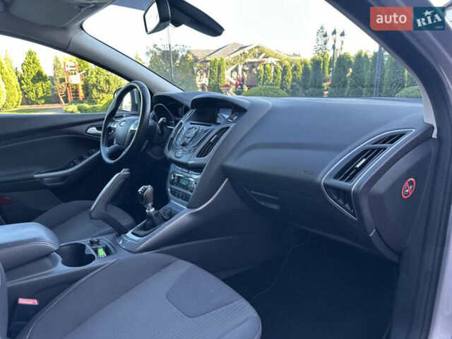 Сірий Форд Фокус, об'ємом двигуна 1.6 л та пробігом 235 тис. км за 7450 $, фото 56 на Automoto.ua