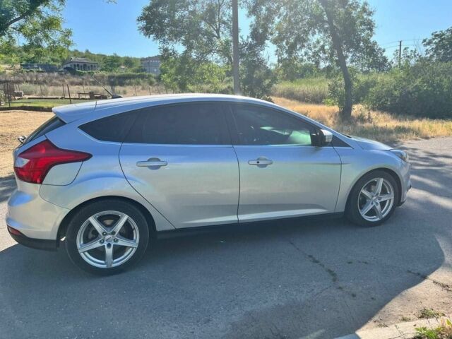 Серый Форд Фокус, объемом двигателя 2 л и пробегом 220 тыс. км за 7500 $, фото 2 на Automoto.ua