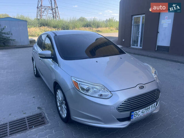 Сірий Форд Фокус, об'ємом двигуна 0 л та пробігом 118 тис. км за 6100 $, фото 1 на Automoto.ua