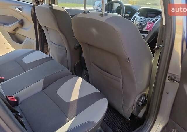 Серый Форд Фокус, объемом двигателя 1.6 л и пробегом 248 тыс. км за 6800 $, фото 6 на Automoto.ua