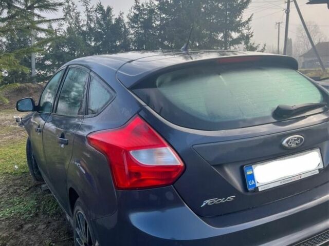 Серый Форд Фокус, объемом двигателя 1.6 л и пробегом 188 тыс. км за 4717 $, фото 2 на Automoto.ua