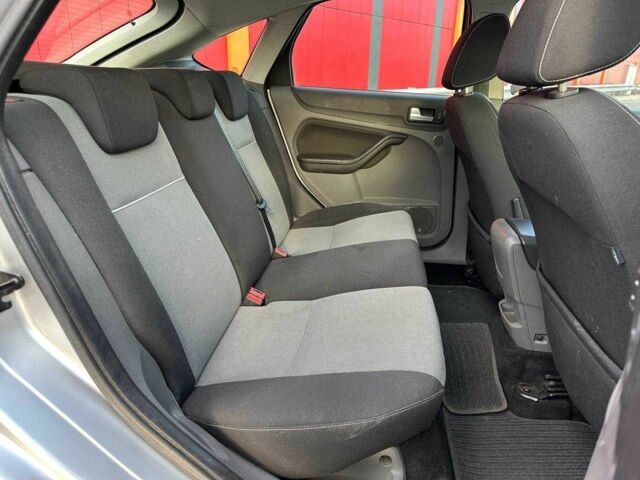 Серый Форд Фокус, объемом двигателя 0 л и пробегом 267 тыс. км за 5990 $, фото 10 на Automoto.ua