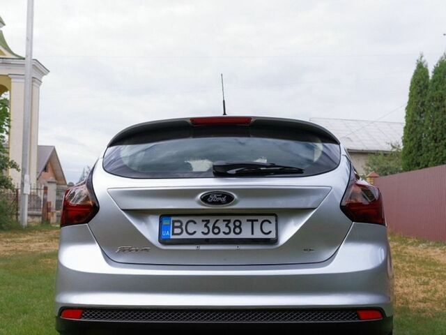 Сірий Форд Фокус, об'ємом двигуна 2 л та пробігом 238 тис. км за 6280 $, фото 4 на Automoto.ua