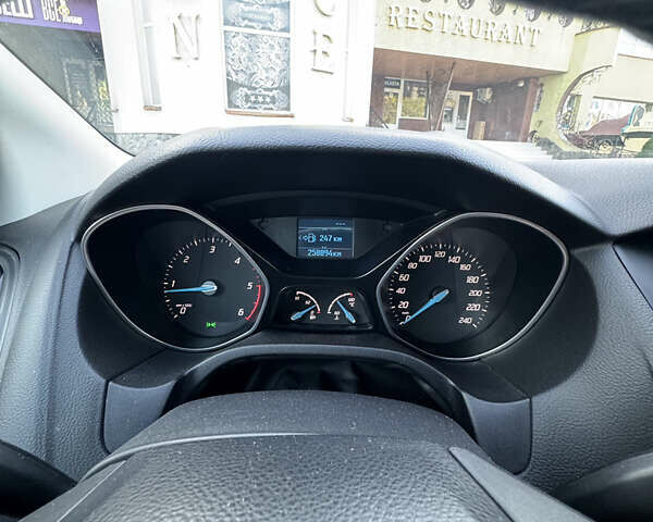 Сірий Форд Фокус, об'ємом двигуна 1.56 л та пробігом 250 тис. км за 6500 $, фото 16 на Automoto.ua