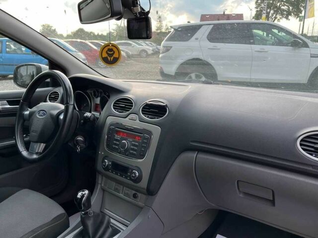 Серый Форд Фокус, объемом двигателя 1.6 л и пробегом 184 тыс. км за 6500 $, фото 23 на Automoto.ua