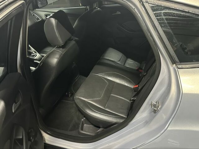 Сірий Форд Фокус, об'ємом двигуна 1.6 л та пробігом 151 тис. км за 6300 $, фото 4 на Automoto.ua