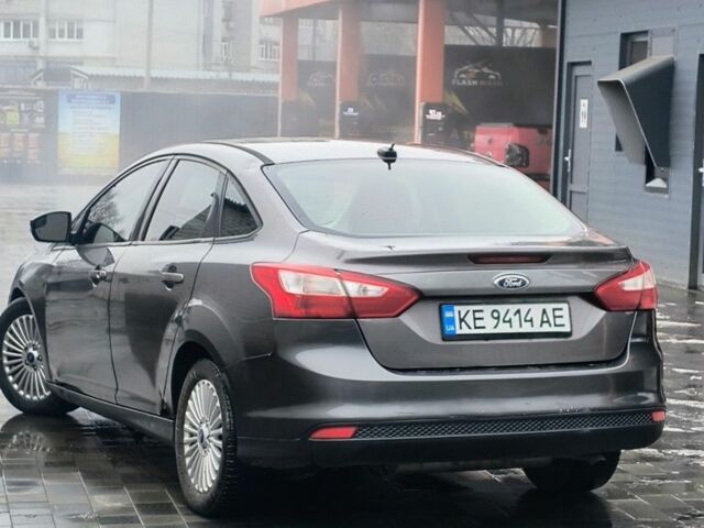 Сірий Форд Фокус, об'ємом двигуна 2 л та пробігом 260 тис. км за 3500 $, фото 3 на Automoto.ua