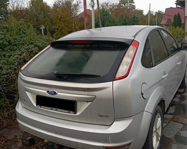 Сірий Форд Фокус, об'ємом двигуна 1.39 л та пробігом 276 тис. км за 4650 $, фото 2 на Automoto.ua
