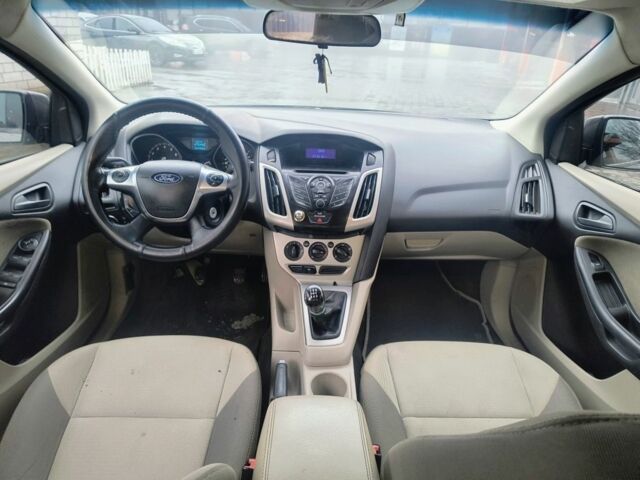 Сірий Форд Фокус, об'ємом двигуна 2 л та пробігом 260 тис. км за 3500 $, фото 8 на Automoto.ua