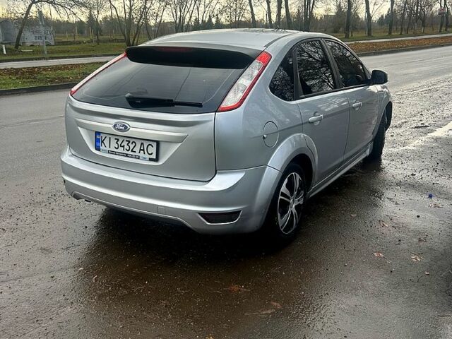 Серый Форд Фокус, объемом двигателя 1.6 л и пробегом 241 тыс. км за 5700 $, фото 5 на Automoto.ua