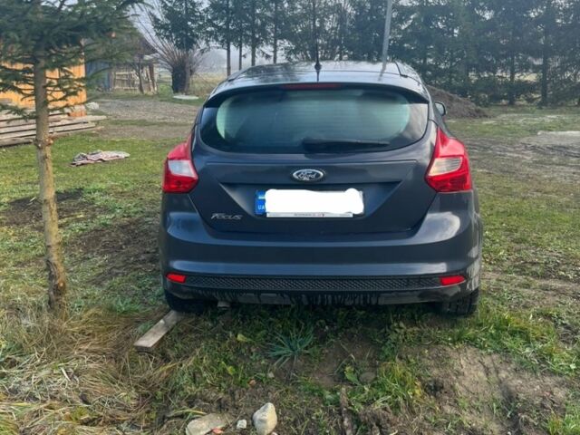 Серый Форд Фокус, объемом двигателя 1.6 л и пробегом 188 тыс. км за 4717 $, фото 1 на Automoto.ua