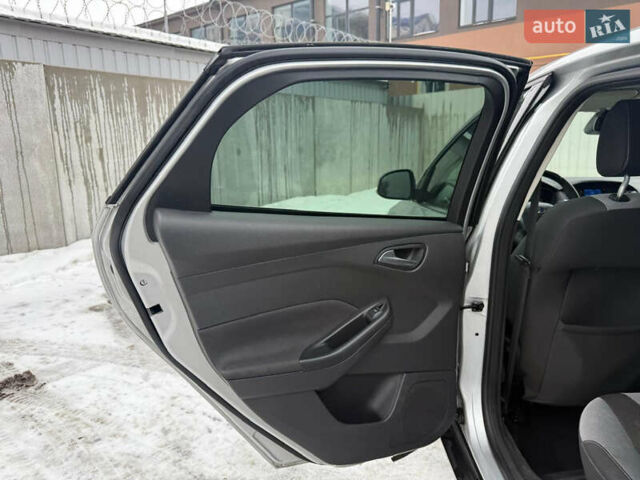 Серый Форд Фокус, объемом двигателя 1.6 л и пробегом 193 тыс. км за 6000 $, фото 33 на Automoto.ua