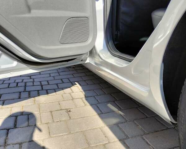 Серый Форд Фокус, объемом двигателя 1.6 л и пробегом 136 тыс. км за 6200 $, фото 28 на Automoto.ua