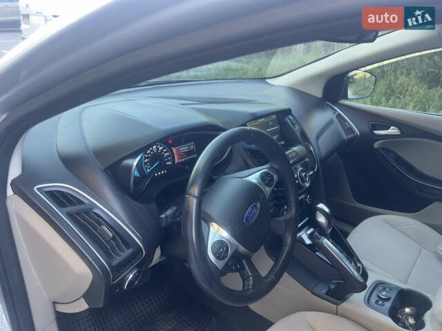 Серый Форд Фокус, объемом двигателя 0 л и пробегом 118 тыс. км за 5500 $, фото 16 на Automoto.ua