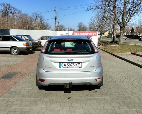 Серый Форд Фокус, объемом двигателя 1.6 л и пробегом 136 тыс. км за 6200 $, фото 12 на Automoto.ua